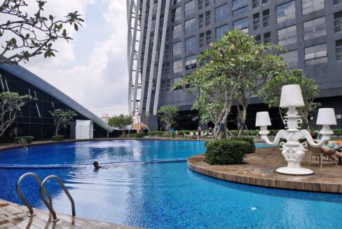 Swimming pool of apartment for sale in mont kiara